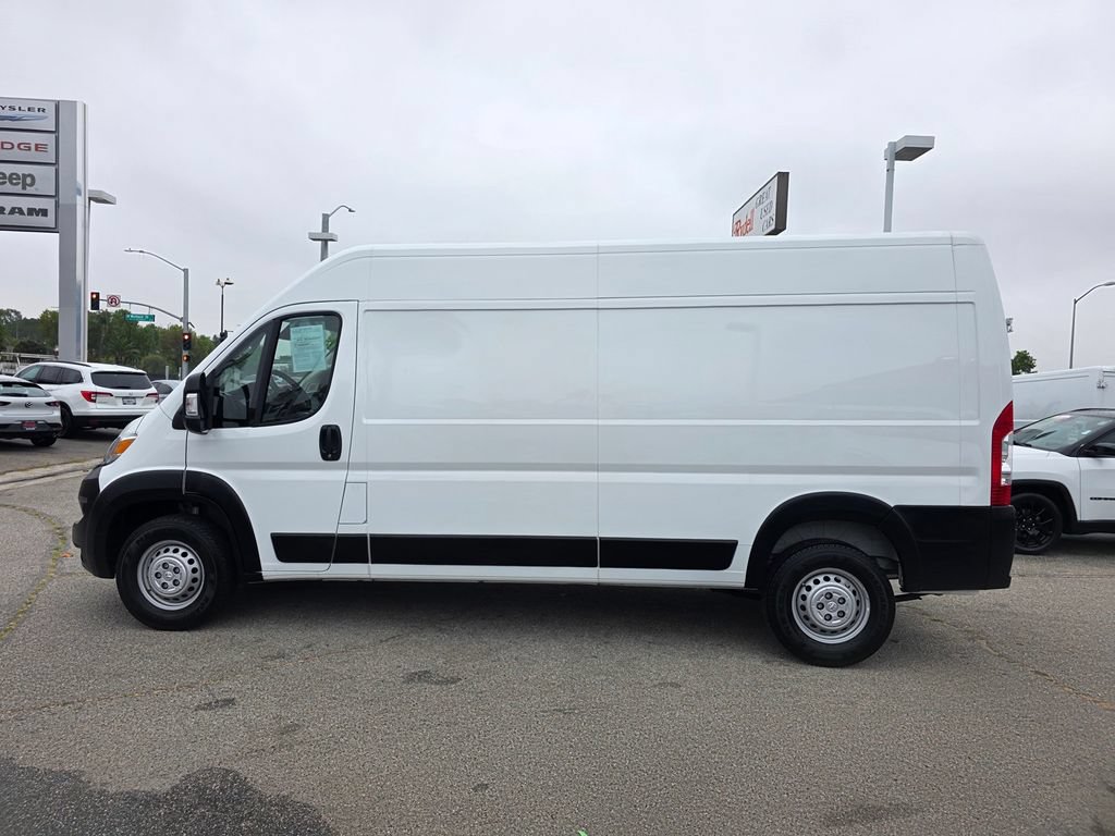 Used 2025 RAM ProMaster 2500 w/ Convenience Group FWD image 9