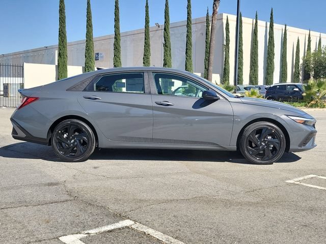 New 2026 Hyundai Elantra Sport FWD image 29