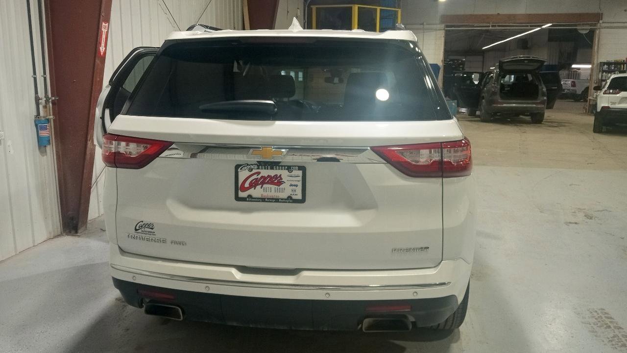 Used 2021 Chevrolet Traverse Premier AWD/4WD image 9