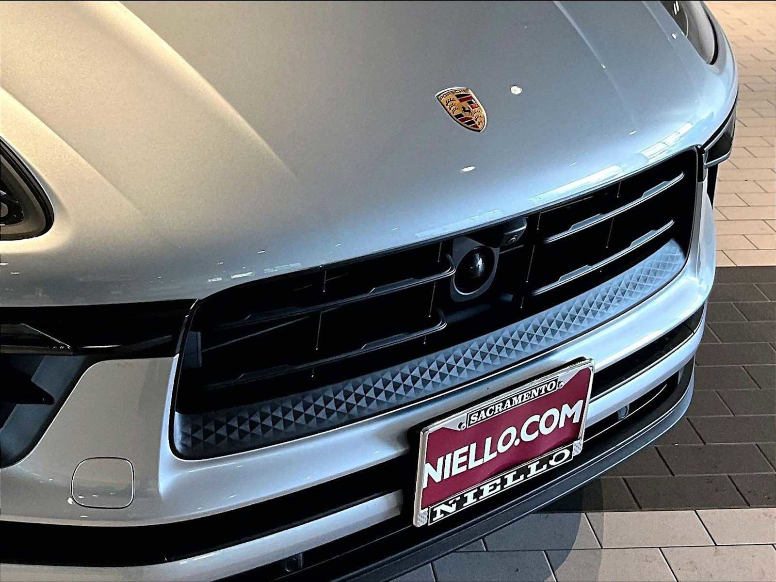 Used 2024 Porsche Macan S image 32