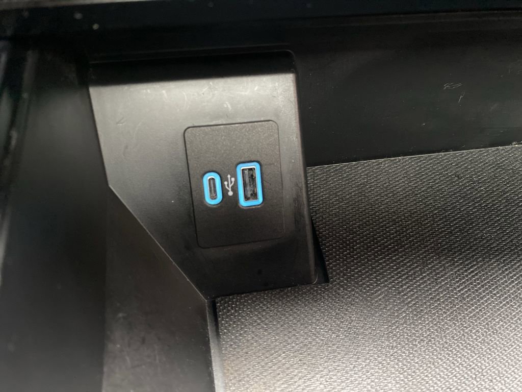 Certified 2023 Ford F150 Lariat image 31