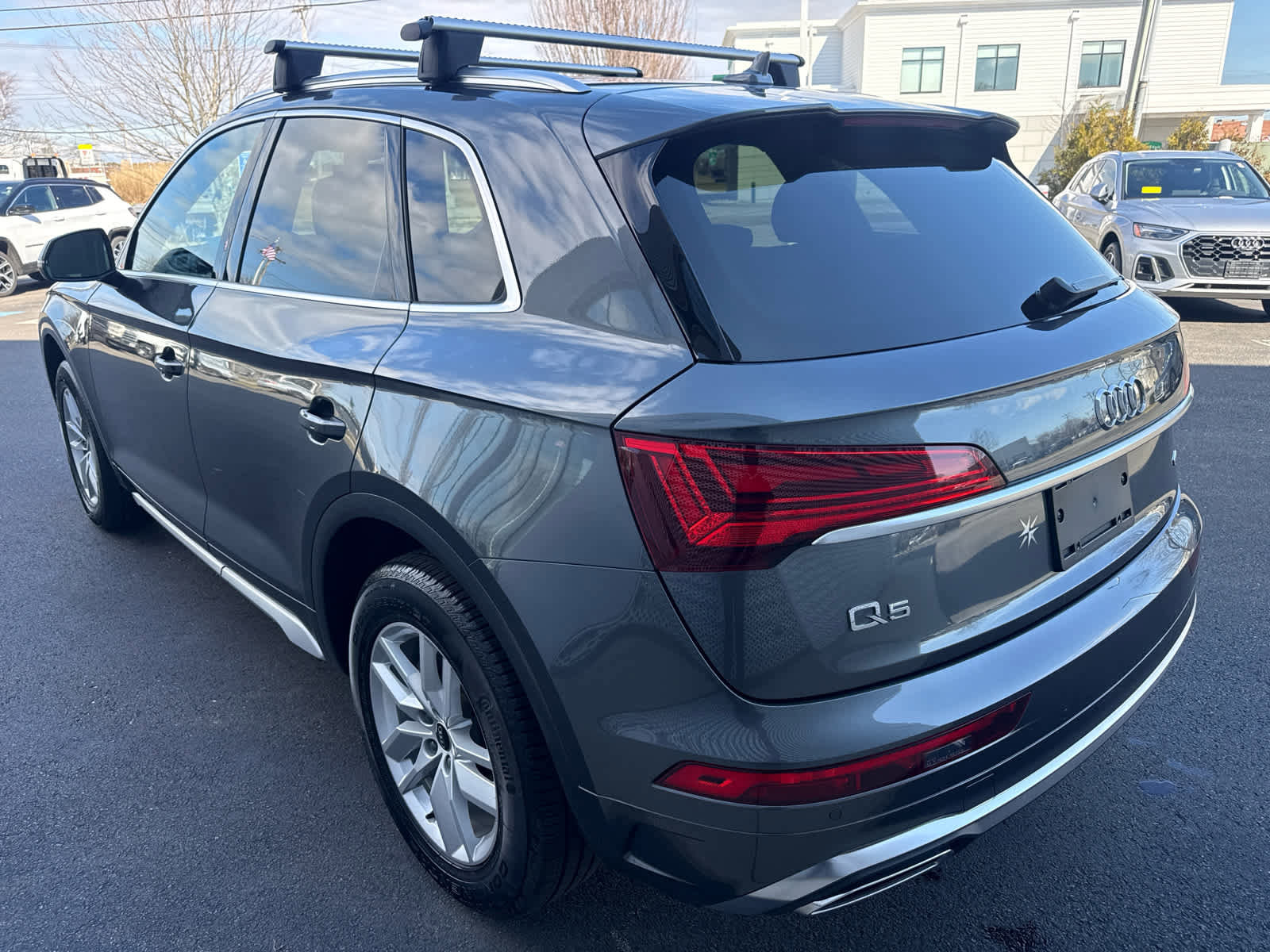 Used 2023 Audi Q5 2.0T Premium w/ Convenience Package image 6