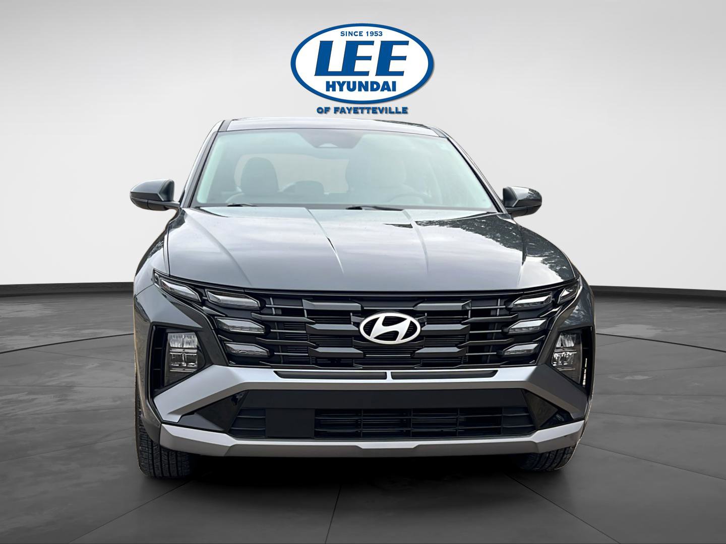 Certified 2025 Hyundai Tucson SE FWD image 2