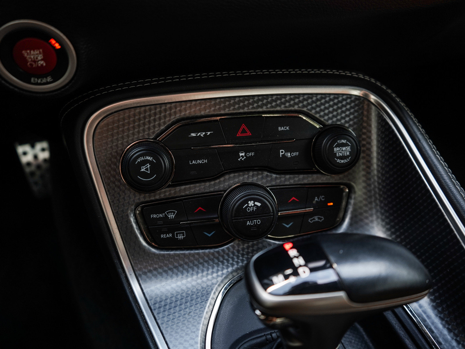 Used 2015 Dodge Challenger SRT Hellcat RWD image 22