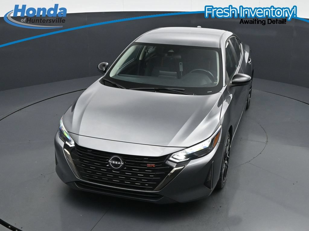 Used 2025 Nissan Sentra SR FWD image 30