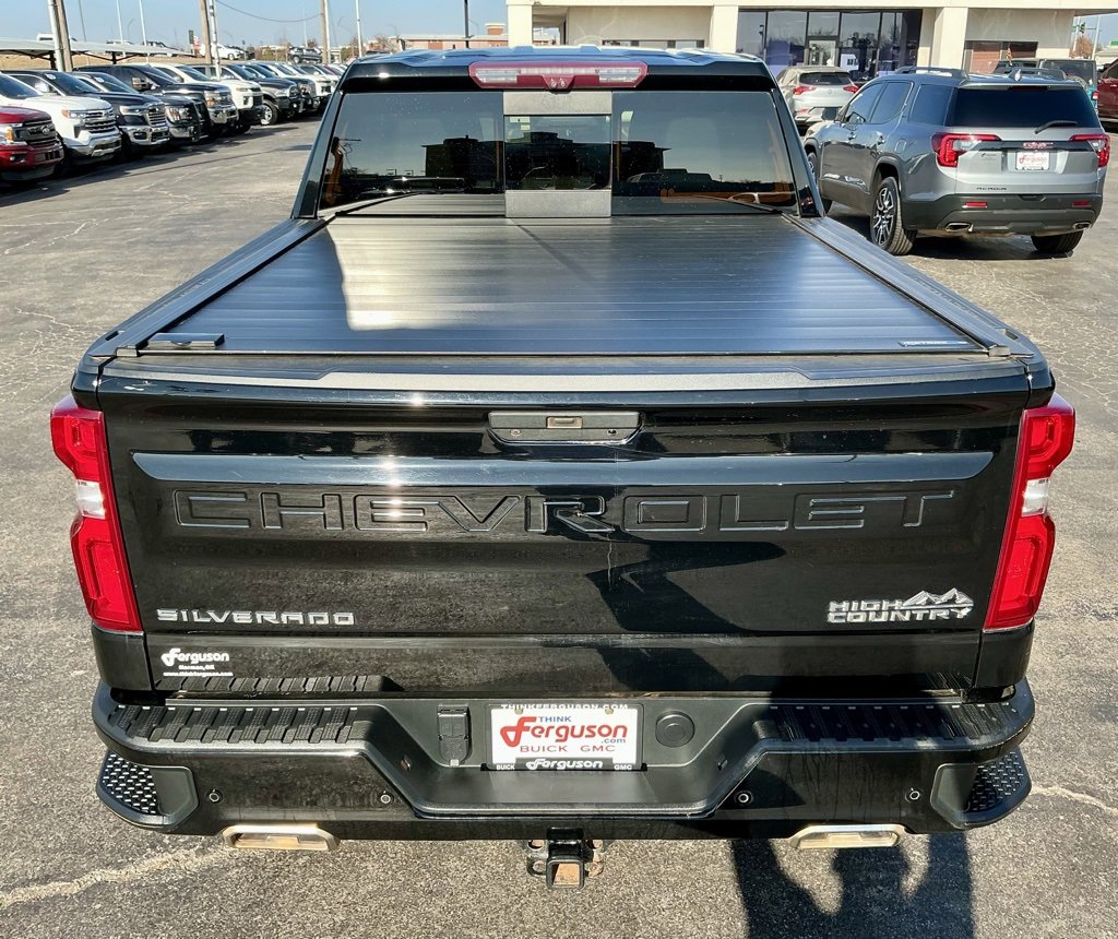 Used 2021 Chevrolet Silverado 1500 High Country w/ Technology Package image 16