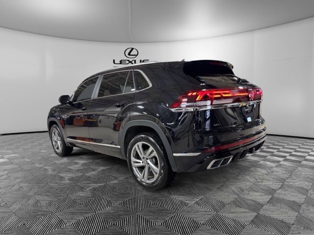 Used 2024 Volkswagen Atlas Cross Sport SEL R-Line image 4