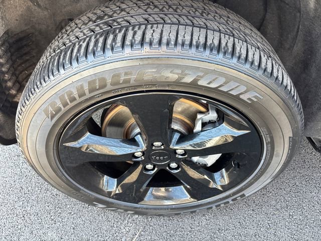 Used 2023 Jeep Grand Cherokee L Laredo image 34