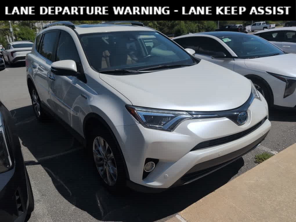 Used 2017 Toyota RAV4 Limited w/ Carpet Mat Package AWD/4WD image 3