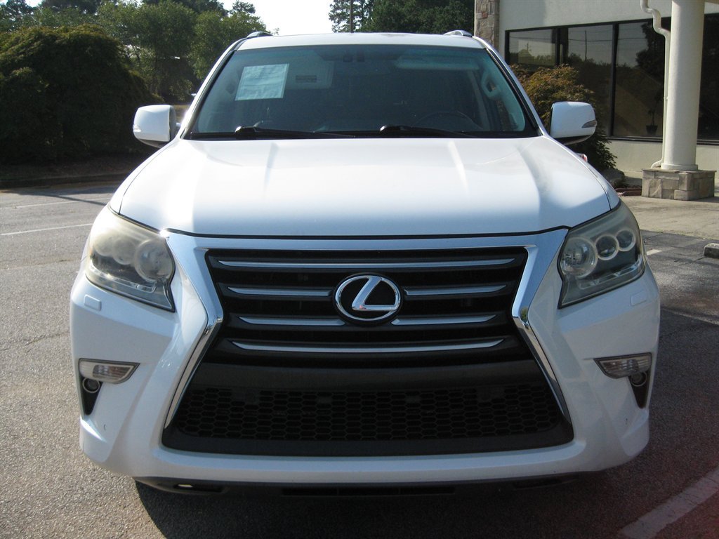 Used 2014 Lexus GX 460 w/ Premium Package AWD/4WD image 3