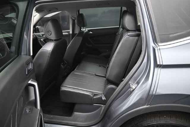 Used 2023 Volkswagen Tiguan SE FWD image 20