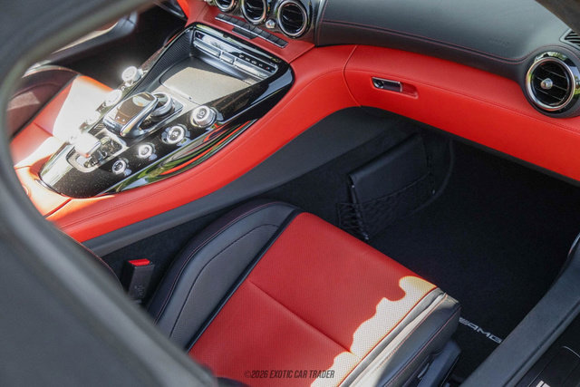 Used 2018 Mercedes-Benz AMG GT C image 31