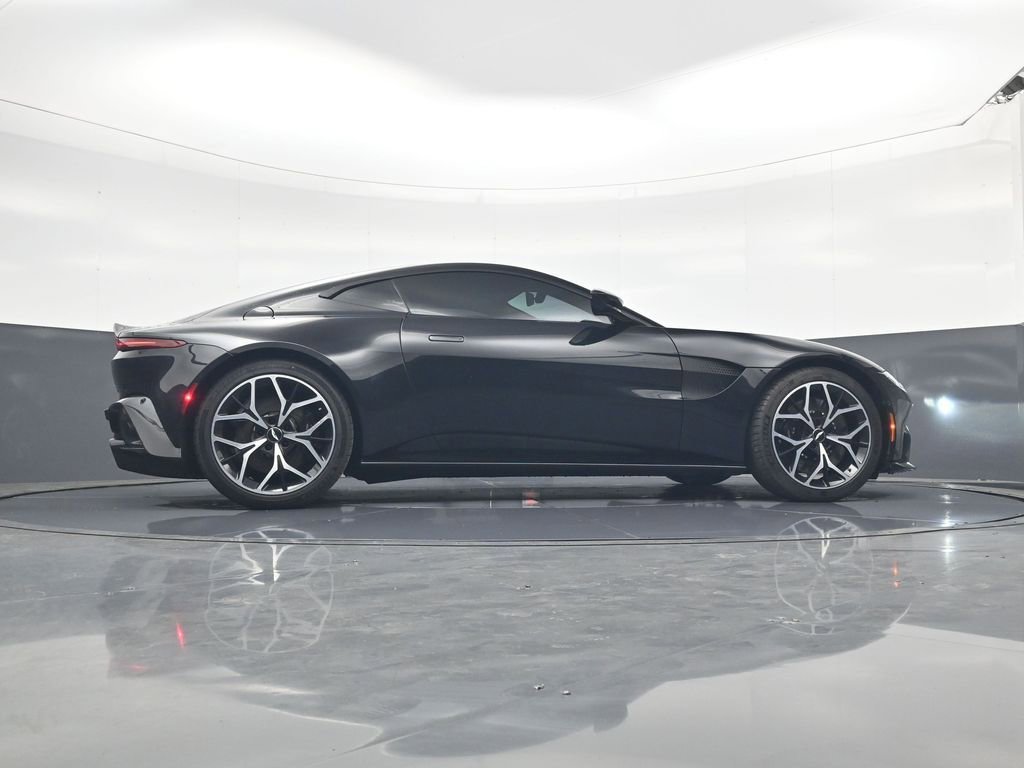 Used 2019 Aston Martin V8 Vantage Coupe image 25