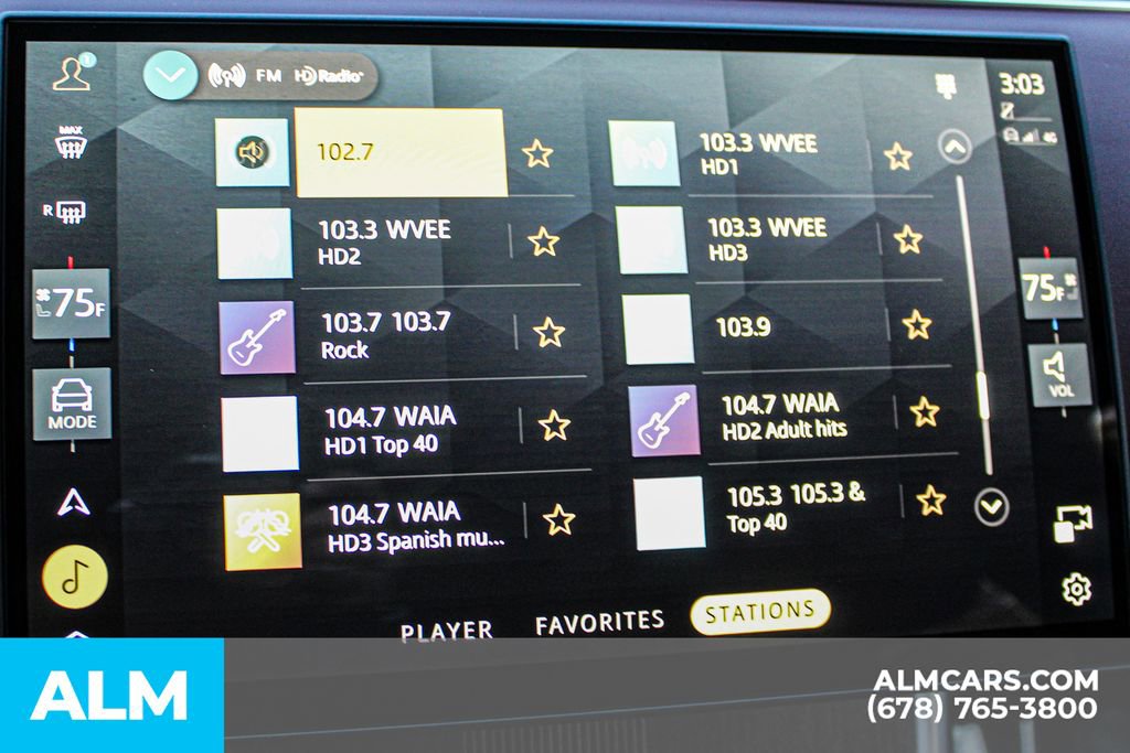 Used 2025 Land Rover Range Rover Autobiography image 32