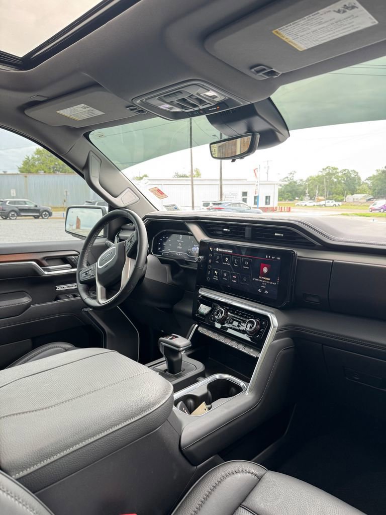 Used 2024 GMC Sierra 1500 Denali w/ Denali Reserve Package AWD/4WD image 15