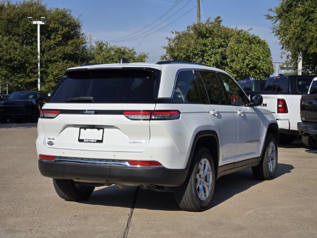 Certified 2023 Jeep Grand Cherokee Limited AWD/4WD image 7