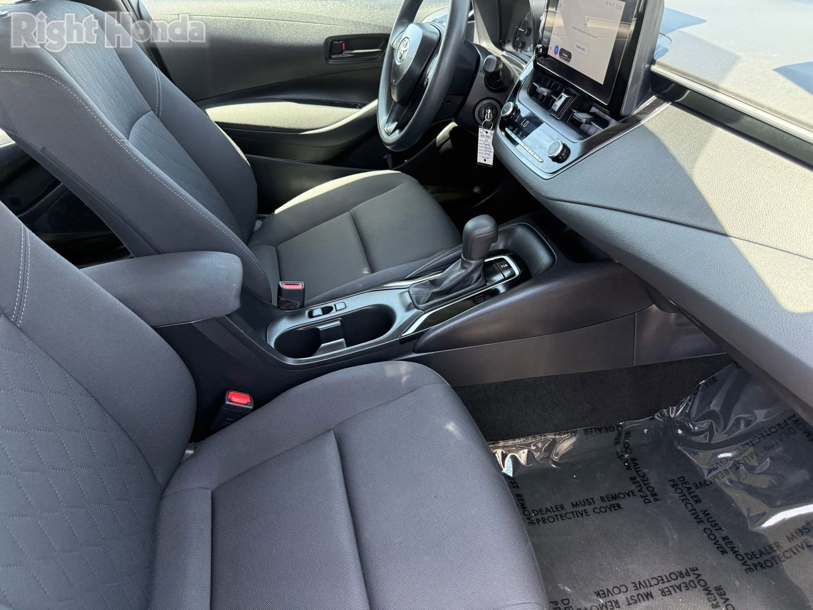 Used 2024 Toyota Corolla LE FWD image 30