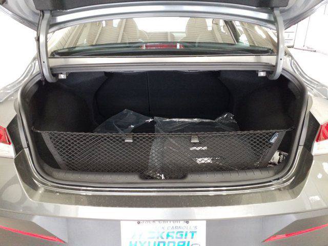 New 2026 Hyundai Elantra SEL Sport FWD image 14