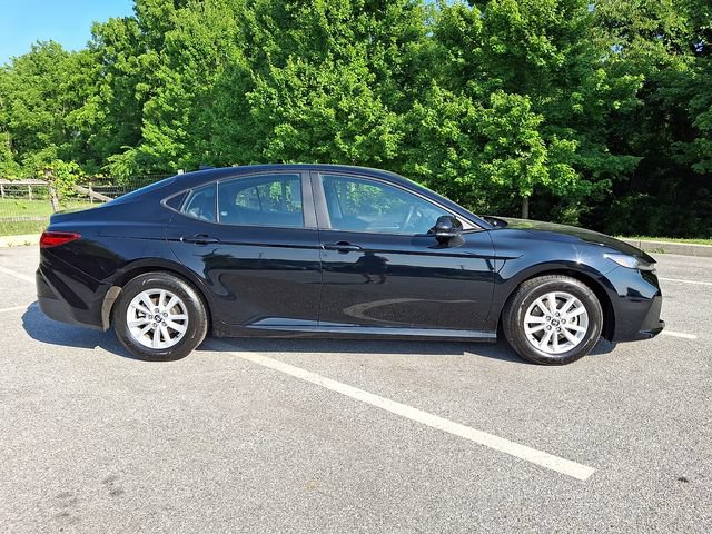 Used 2025 Toyota Camry LE FWD image 7