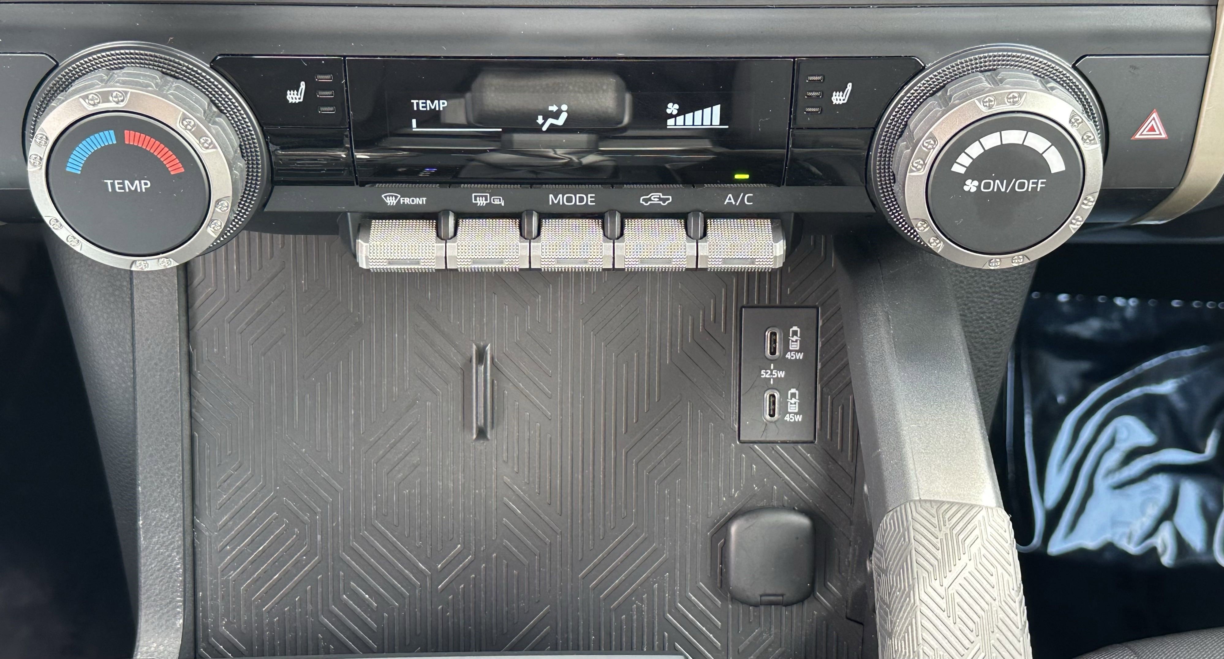 Used 2024 Toyota Tacoma SR5 image 31