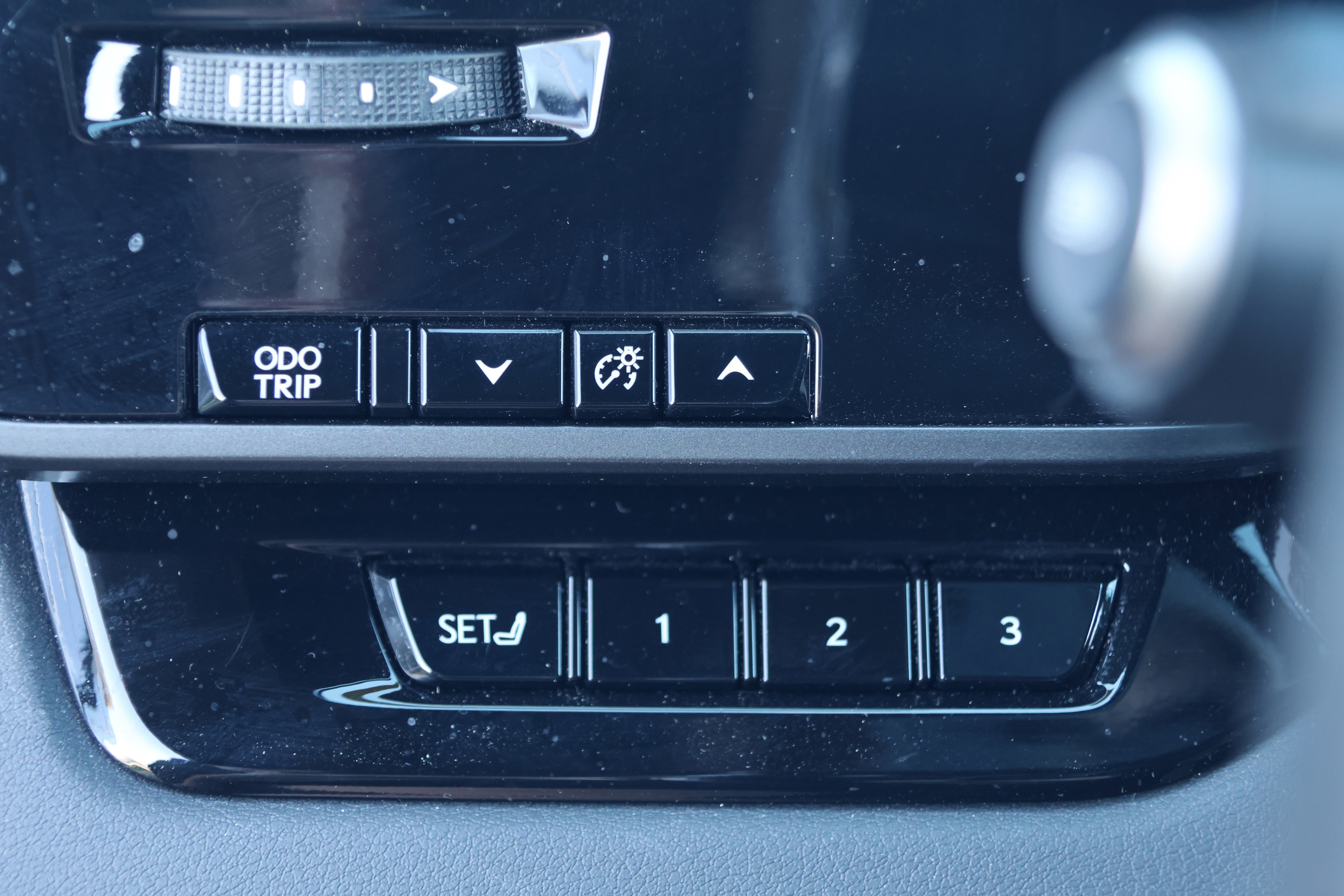 Used 2023 Lexus RX 500h F Sport w/ Cold Area Package image 15