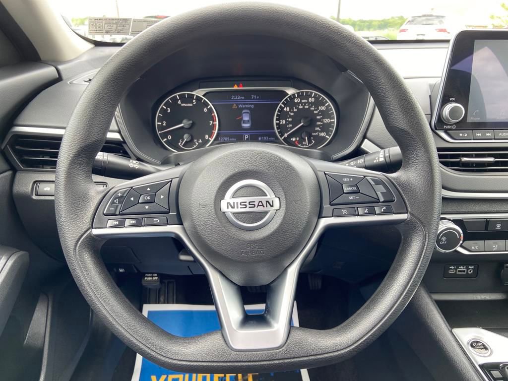 Used 2022 Nissan Altima 2.5 SV image 22