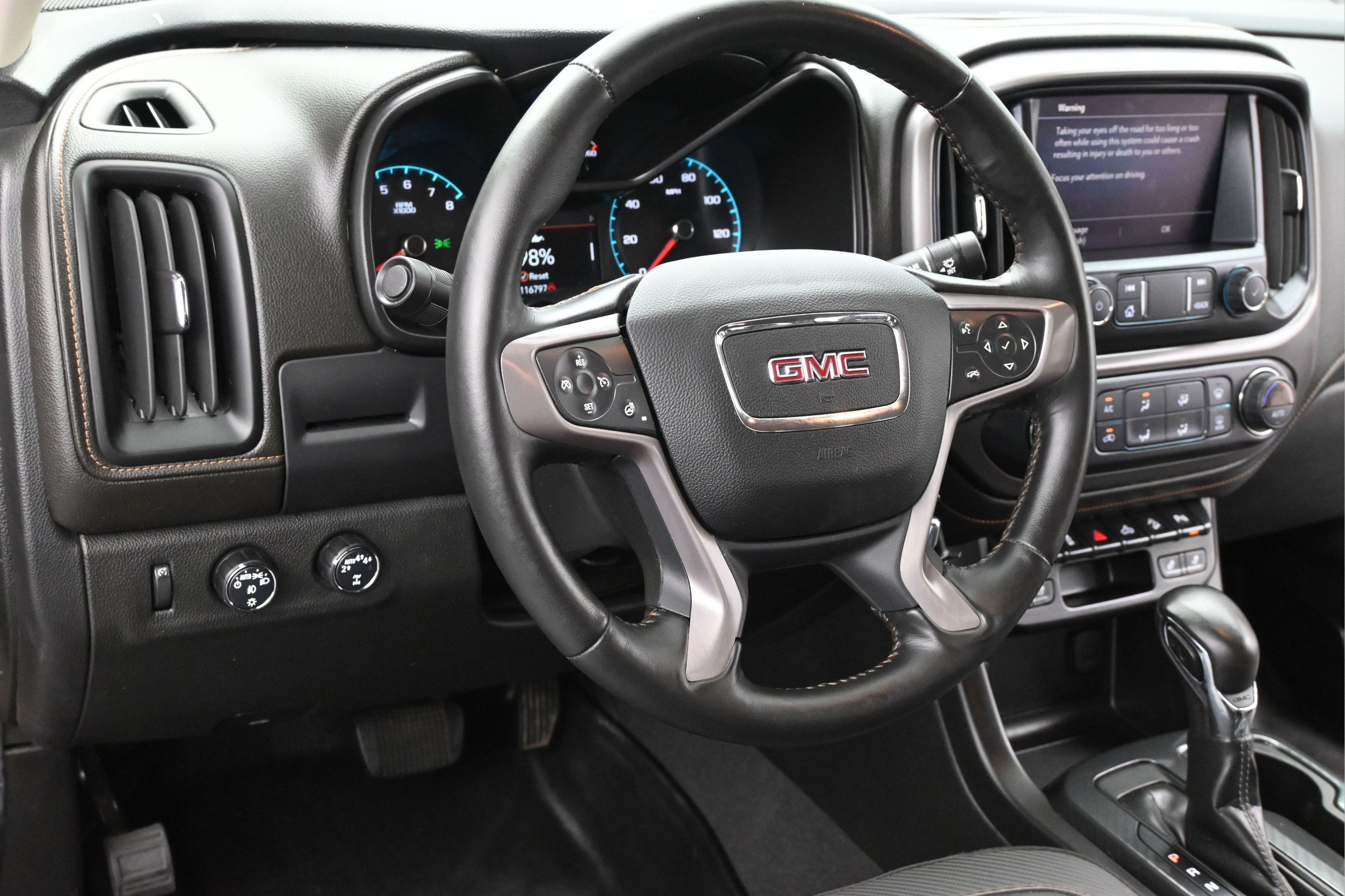 Used 2022 GMC Canyon AT4 w/ Trailering Package AWD/4WD image 13