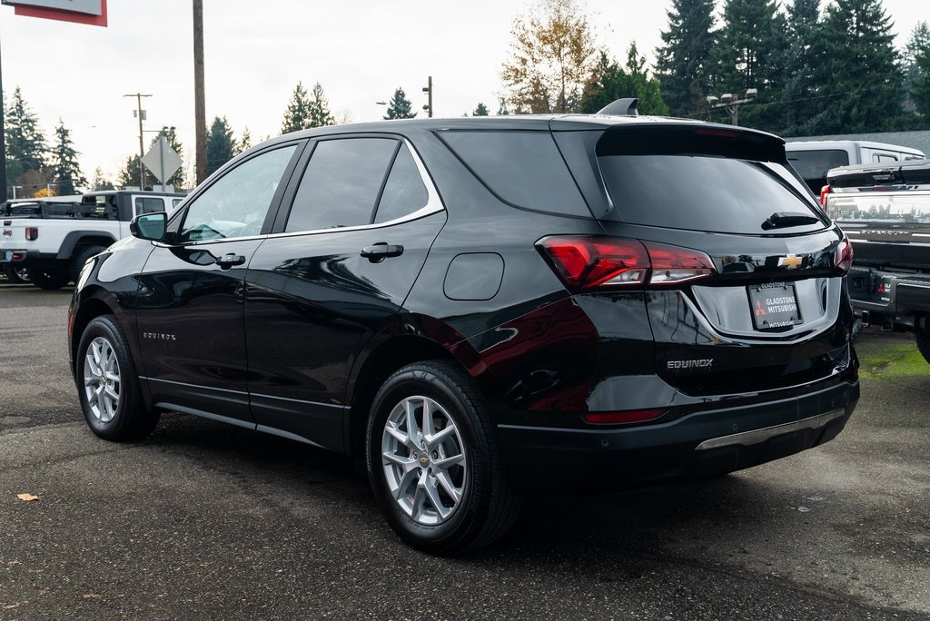 Used 2023 Chevrolet Equinox LT w/ Driver Convenience Package image 4
