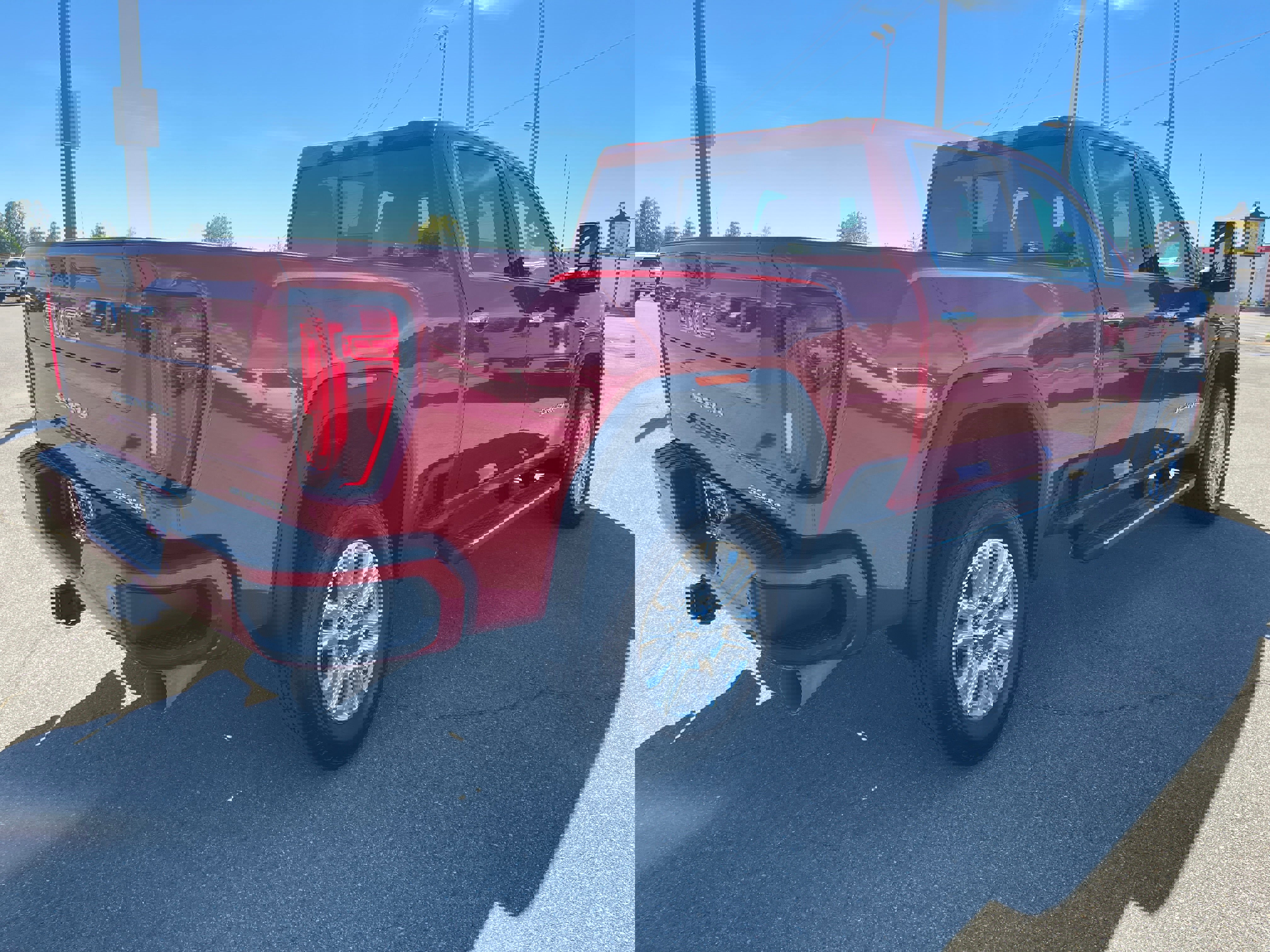 Used 2022 GMC Sierra 3500 Denali image 5