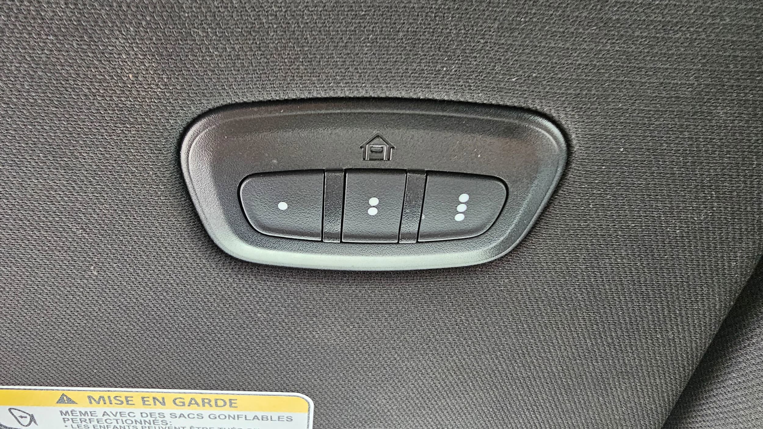 Used 2024 RAM 1500 Laramie AWD/4WD image 26