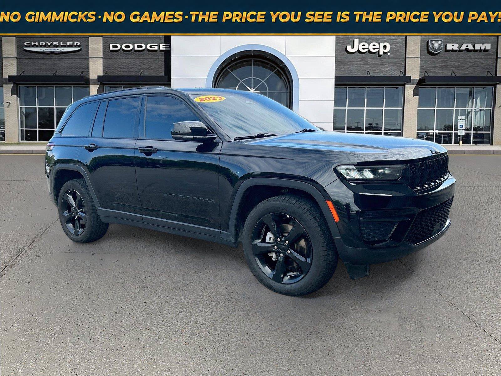Used 2023 Jeep Grand Cherokee Altitude