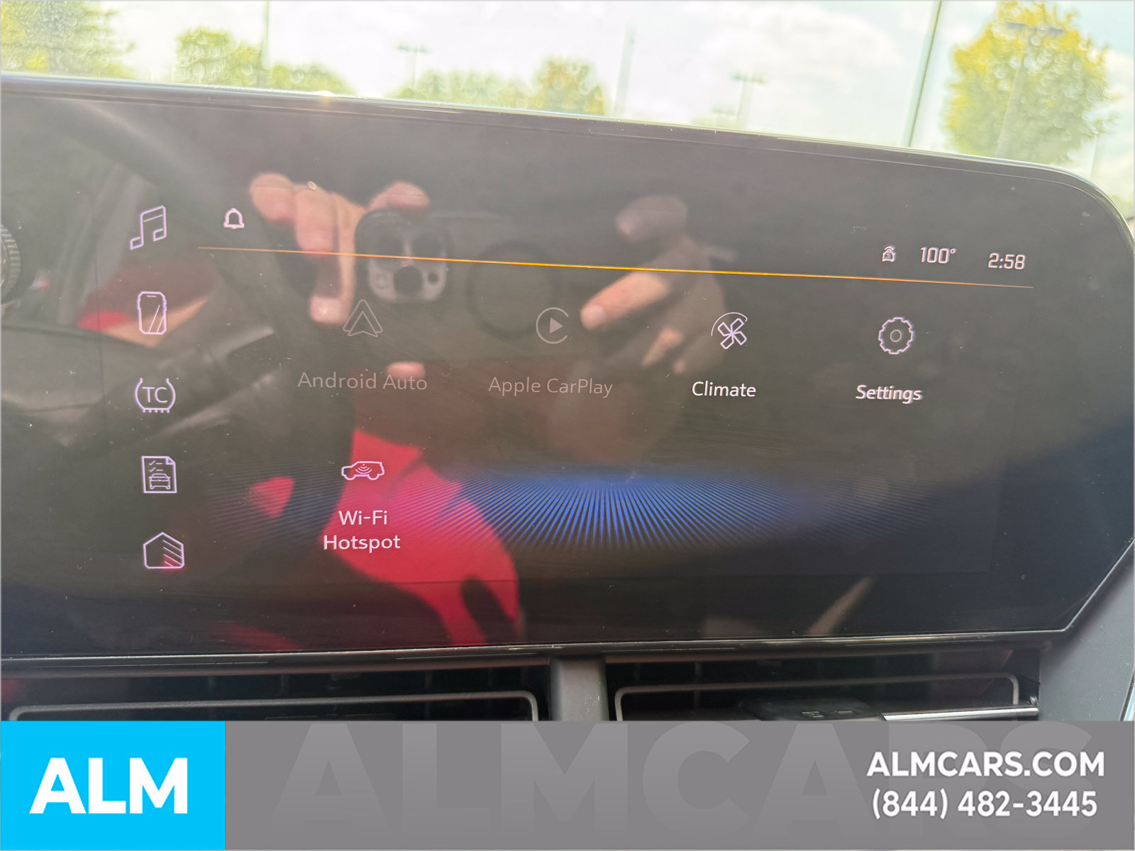 Used 2025 Chevrolet Trax LT FWD image 16