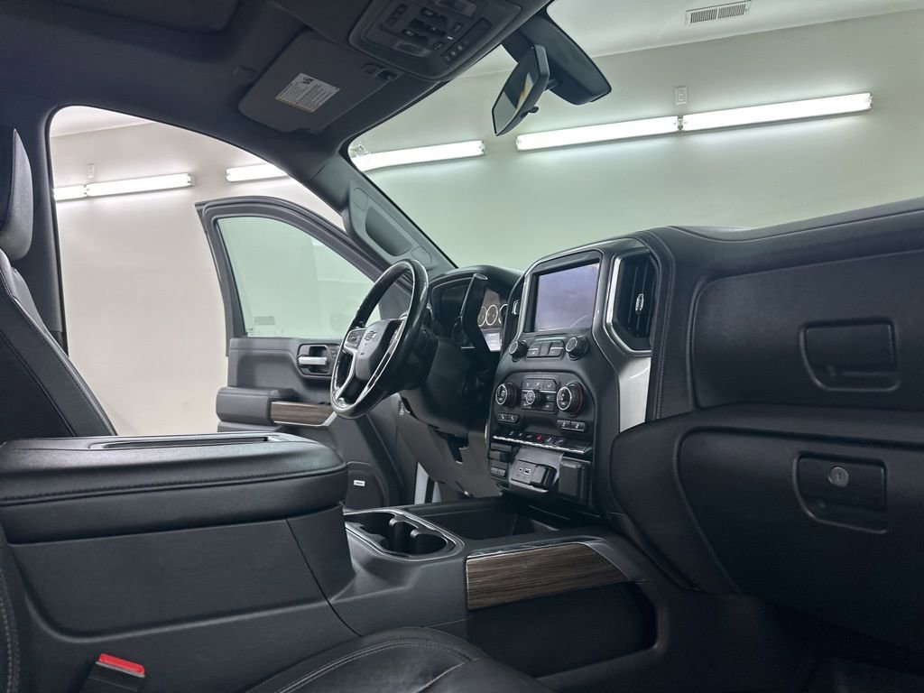 Used 2020 Chevrolet Silverado 1500 LT Trail Boss image 17