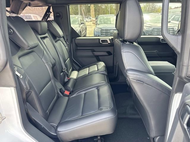 New 2025 Ford Bronco Outer Banks w/ Sasquatch Package image 11