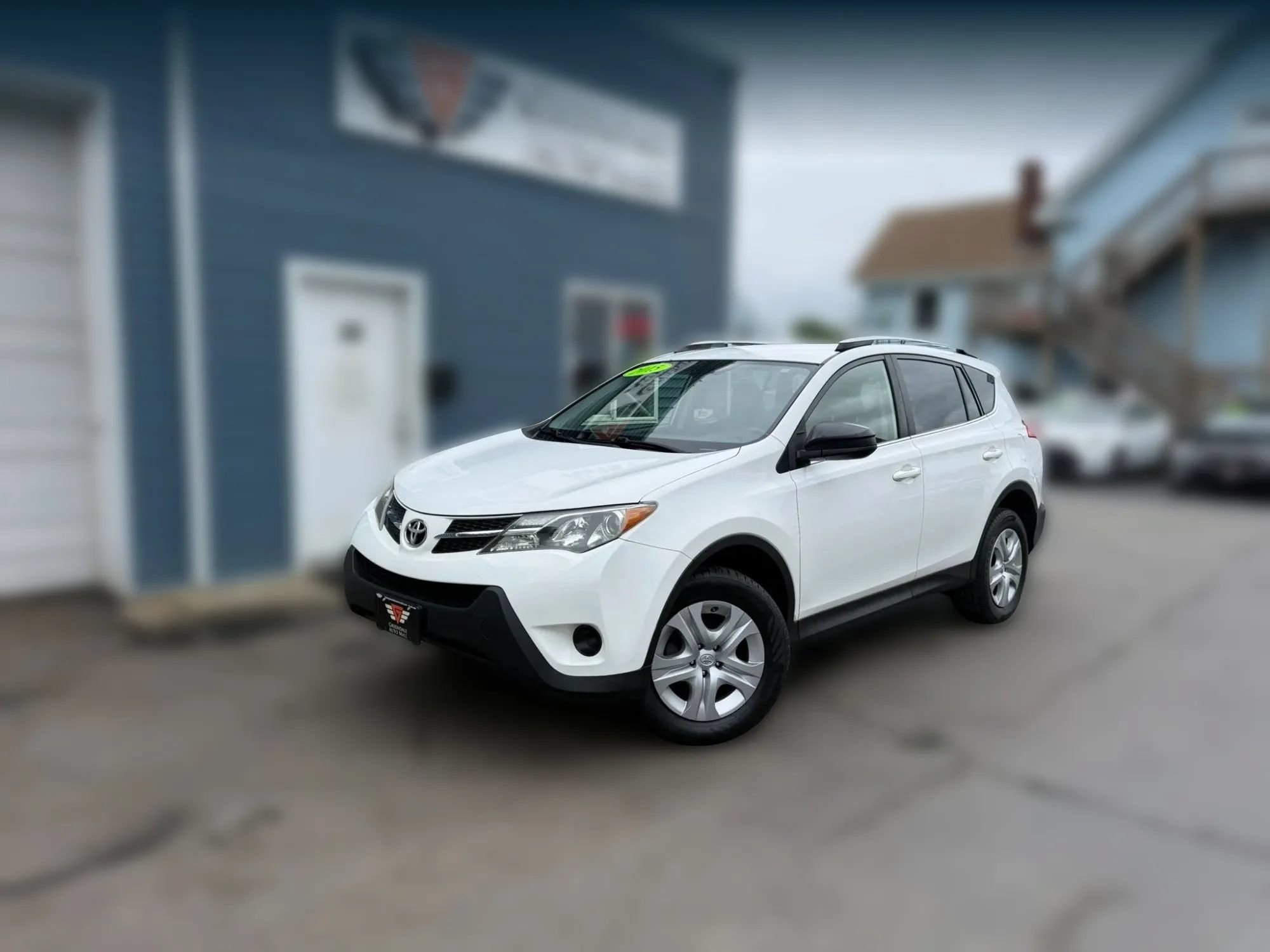 Used 2015 Toyota RAV4 LE AWD/4WD image 1