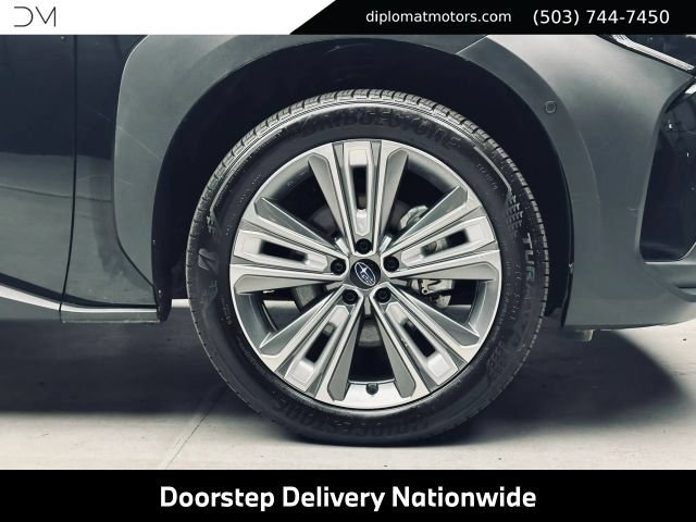 Used 2025 Subaru Solterra AWD/4WD image 43