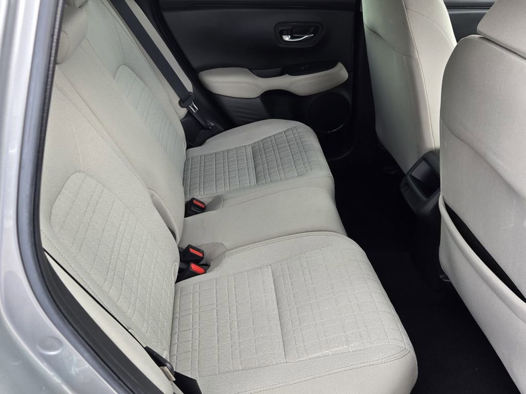 Certified 2023 Honda HR-V LX image 17