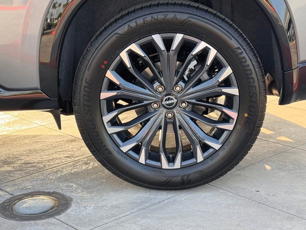New 2026 Nissan Rogue Platinum image 8