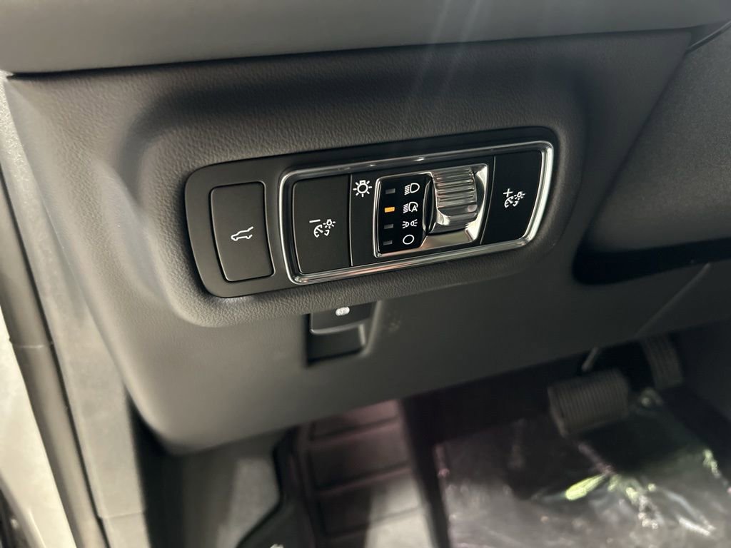 New 2026 Lincoln Nautilus Premier w/ Equipment Group 102A image 11