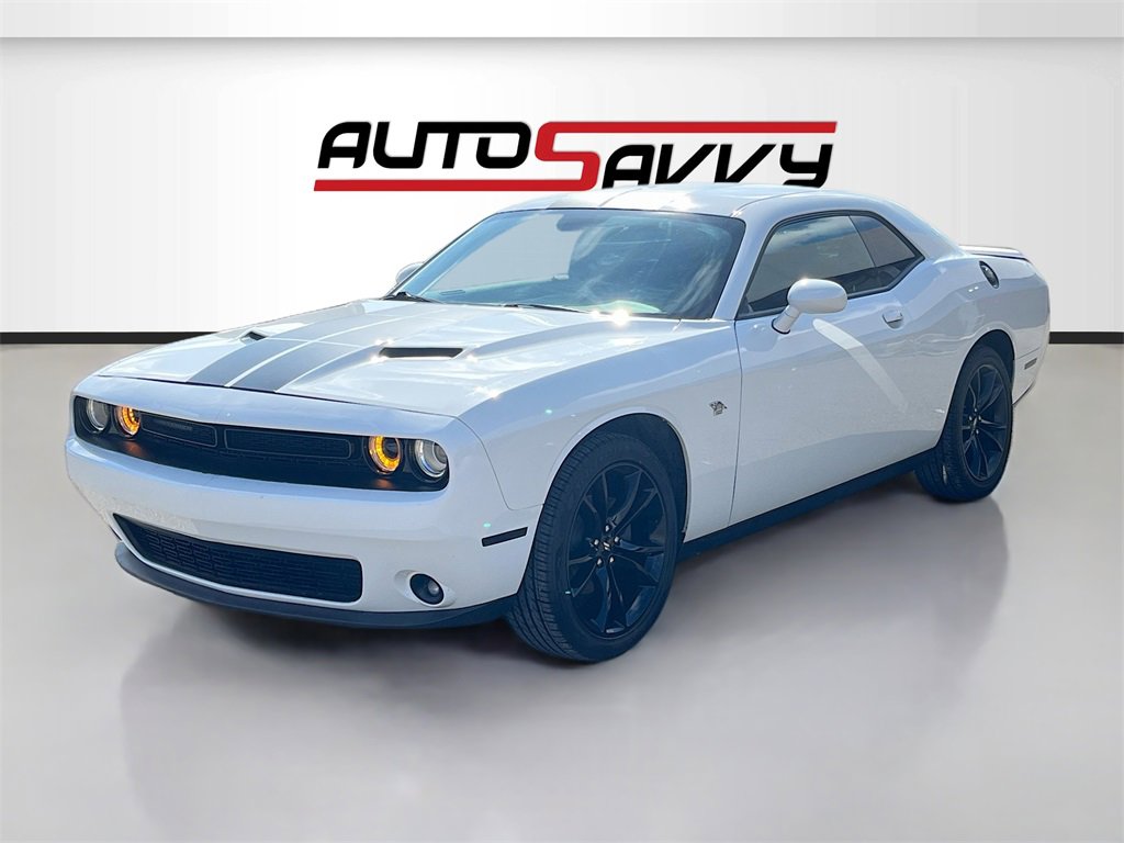 Used 2018 Dodge Challenger SXT w/ Blacktop Package image 3