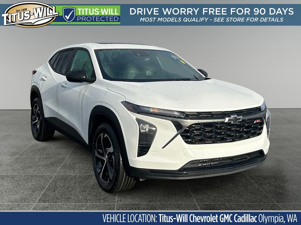 Used 2025 Chevrolet Trax RS w/ Sunroof Package FWD image 1
