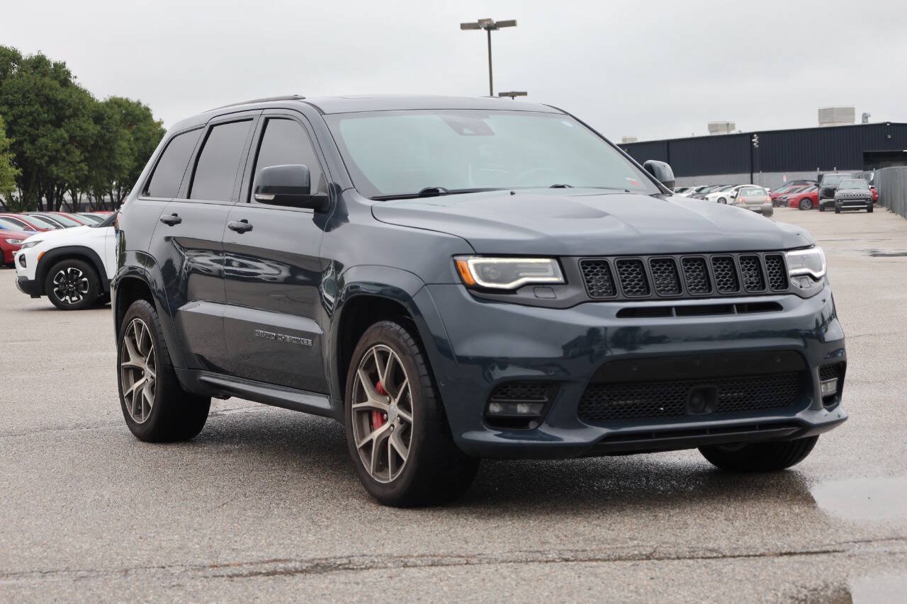 Used 2017 Jeep Grand Cherokee SRT AWD/4WD image 4