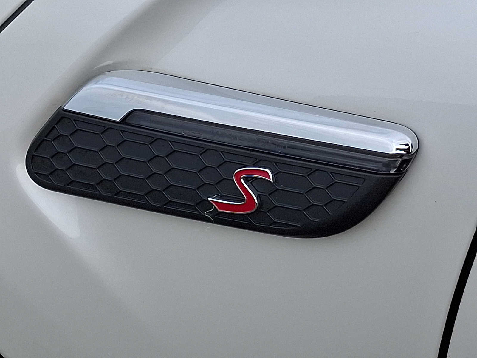 Certified 2024 MINI Cooper S FWD image 29