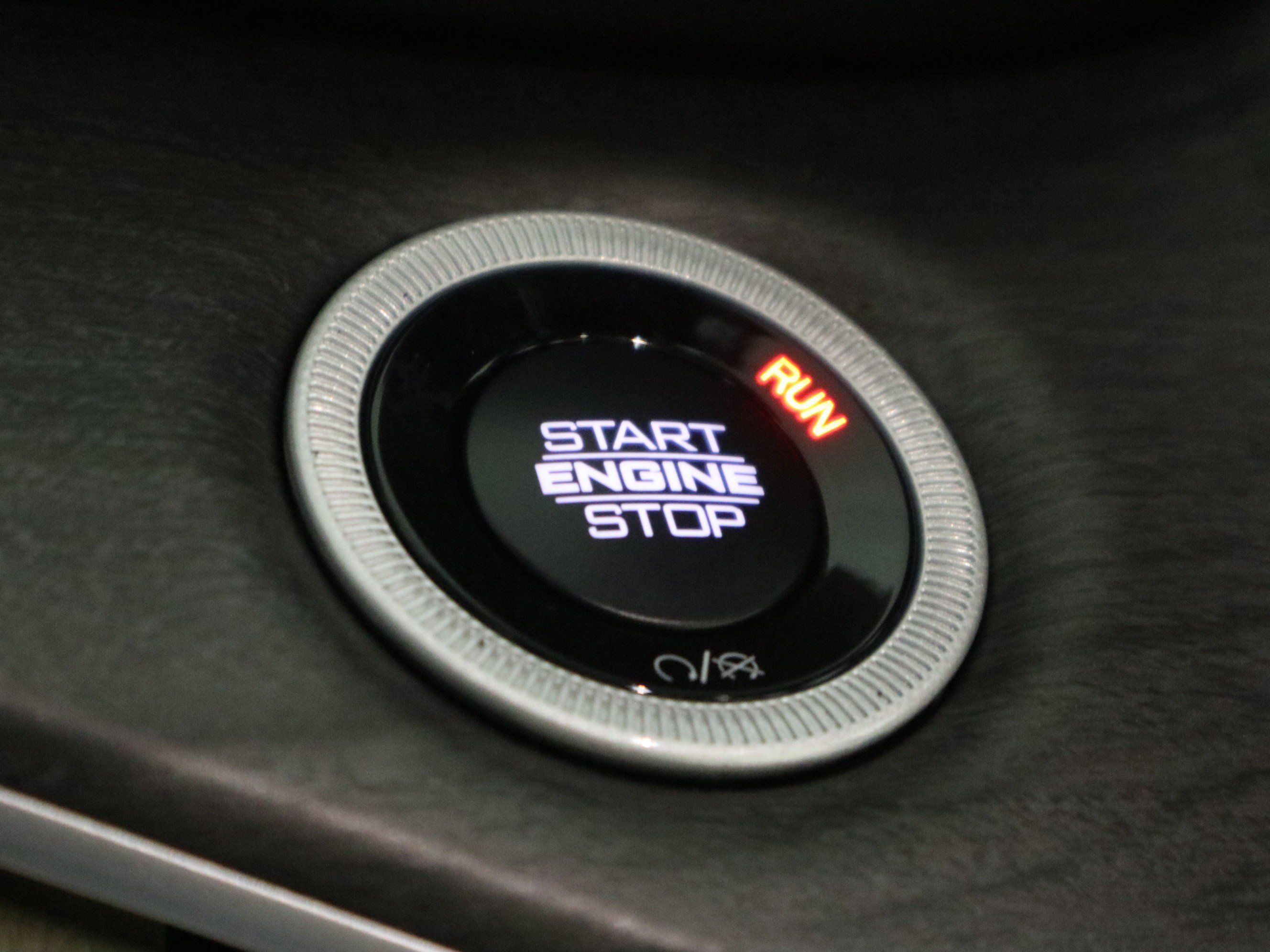 New 2025 Jeep Grand Cherokee Limited w/ Luxury Tech Group II image 31