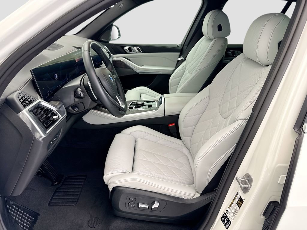 Certified 2026 BMW X5 xDrive40i w/ Premium Package AWD/4WD image 18