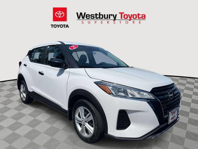 Used 2025 Nissan Kicks Play S