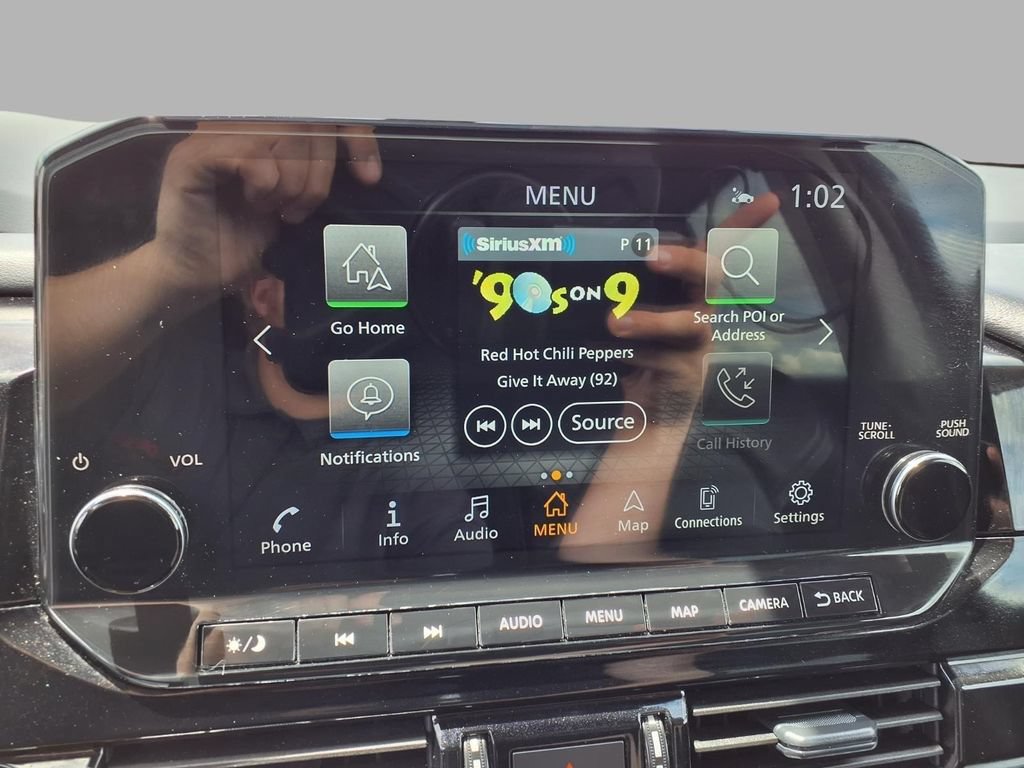 Used 2025 Nissan Pathfinder SL FWD image 7
