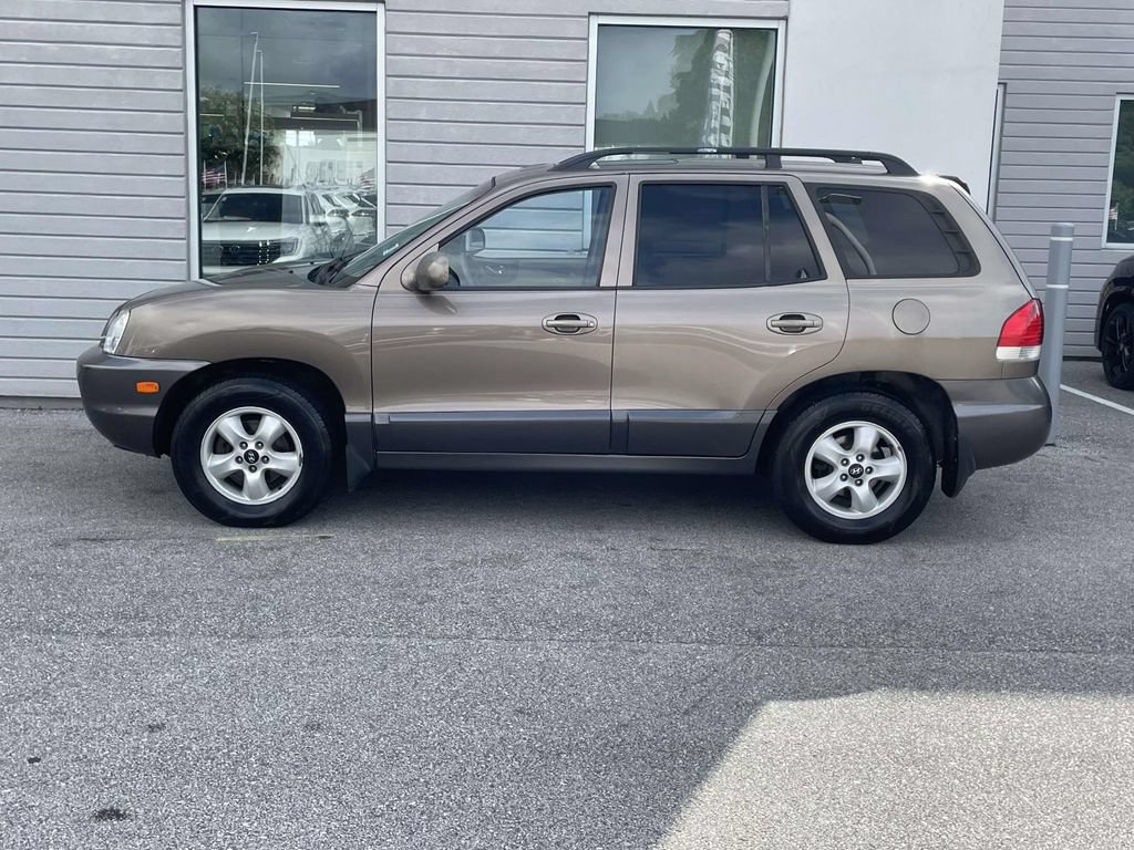 Used 2005 Hyundai Santa Fe GLS FWD image 3