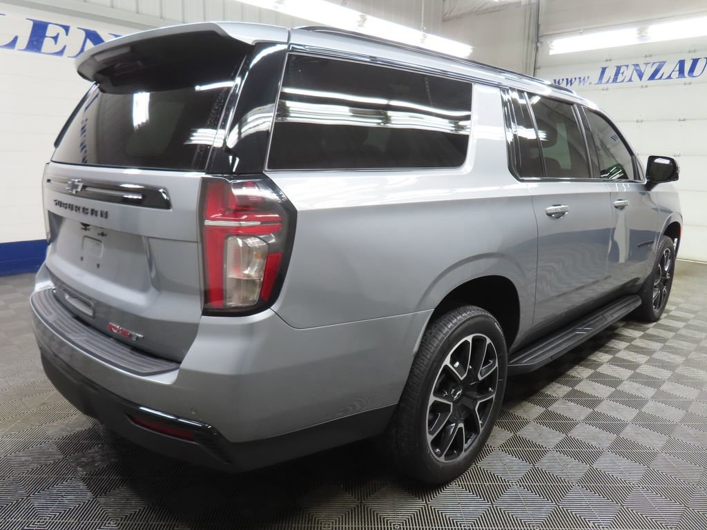 Used 2024 Chevrolet Suburban RST w/ Luxury Package image 4