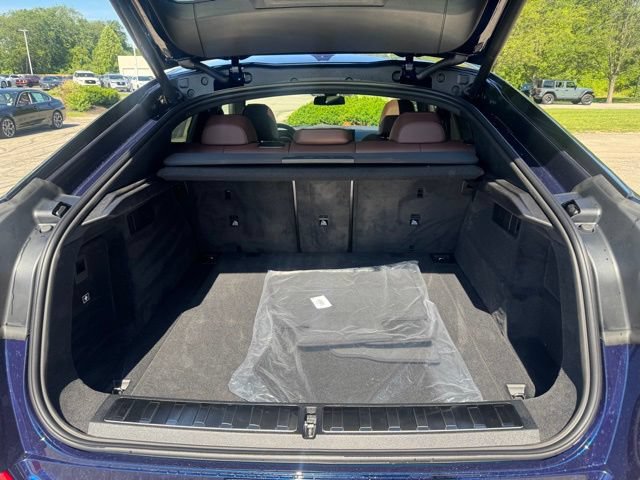 New 2027 BMW X6 xDrive40i w/ Executive Package AWD/4WD image 32